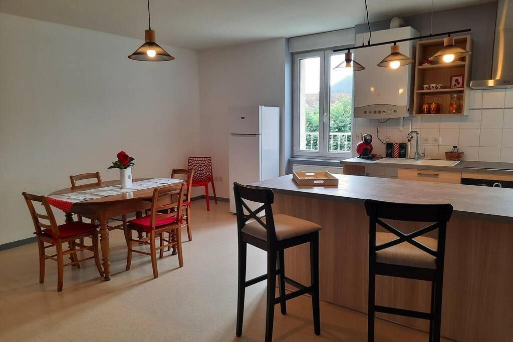 Saint Fortunat sur Eyrieux : Gite 4 à 6 personnes Exterior foto